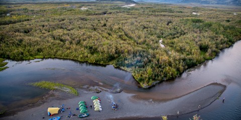 kanektok-sunset-camp-upper-river-landscape-anglers